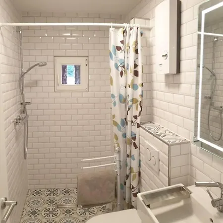 Moderne Mit In Bauernhausscheune Am Biersdorf