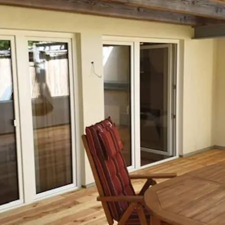 Апартаменты Moderne Mit In Bauernhausscheune Am Бирсдорф